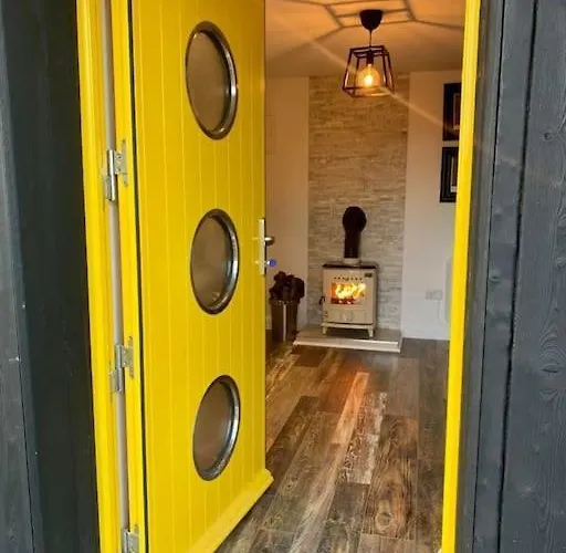 Unique Restored Barn With Stove Killybegs